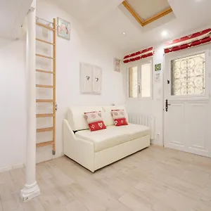 Superb Tiny House In Heart Of 1st! France